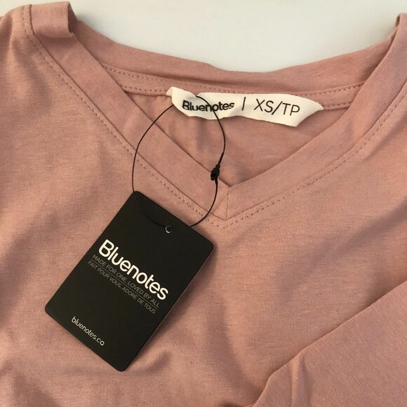 NWT BlueNotes 7-pack bundle of cotton v-neck long sleeve shirts - Size XS - Picture 2 of 3